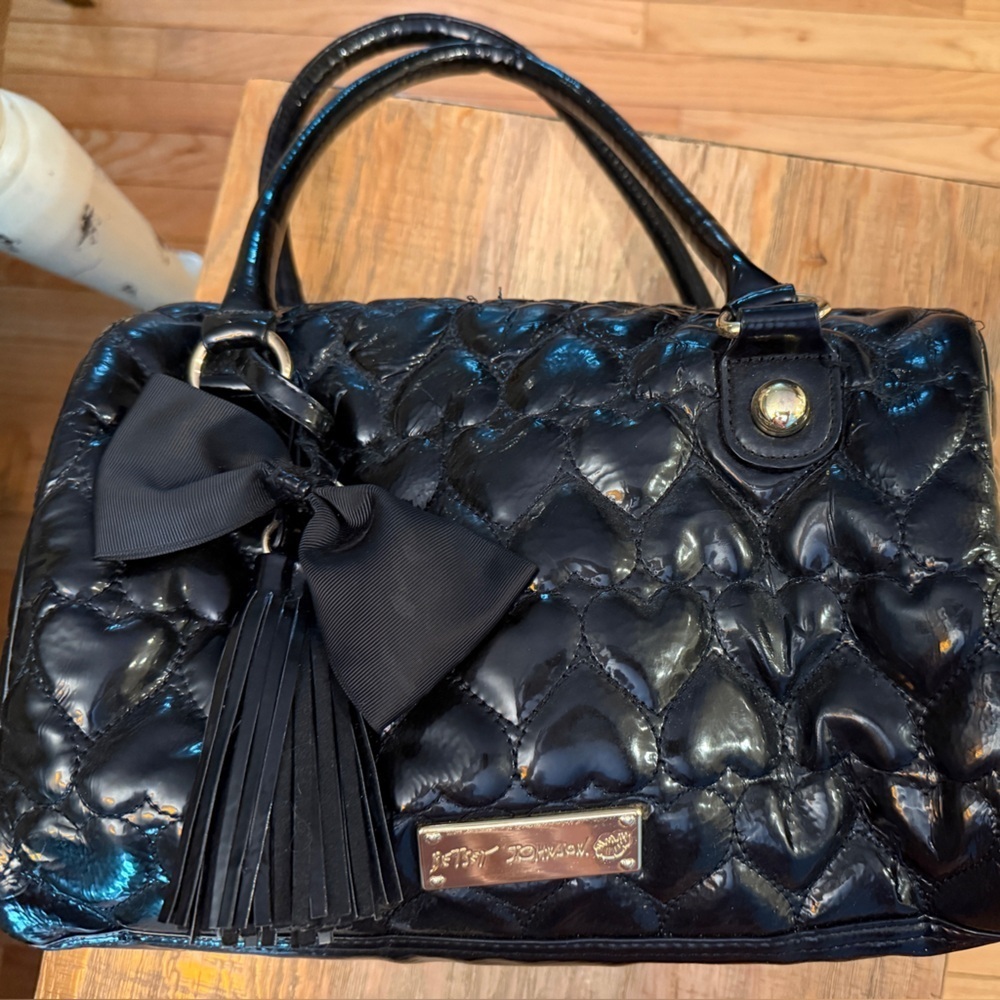 VTG Betsey Johnson Y2K Black Quilted Handbag🖤 Bow Leather Tassel - Picture 2 of 9